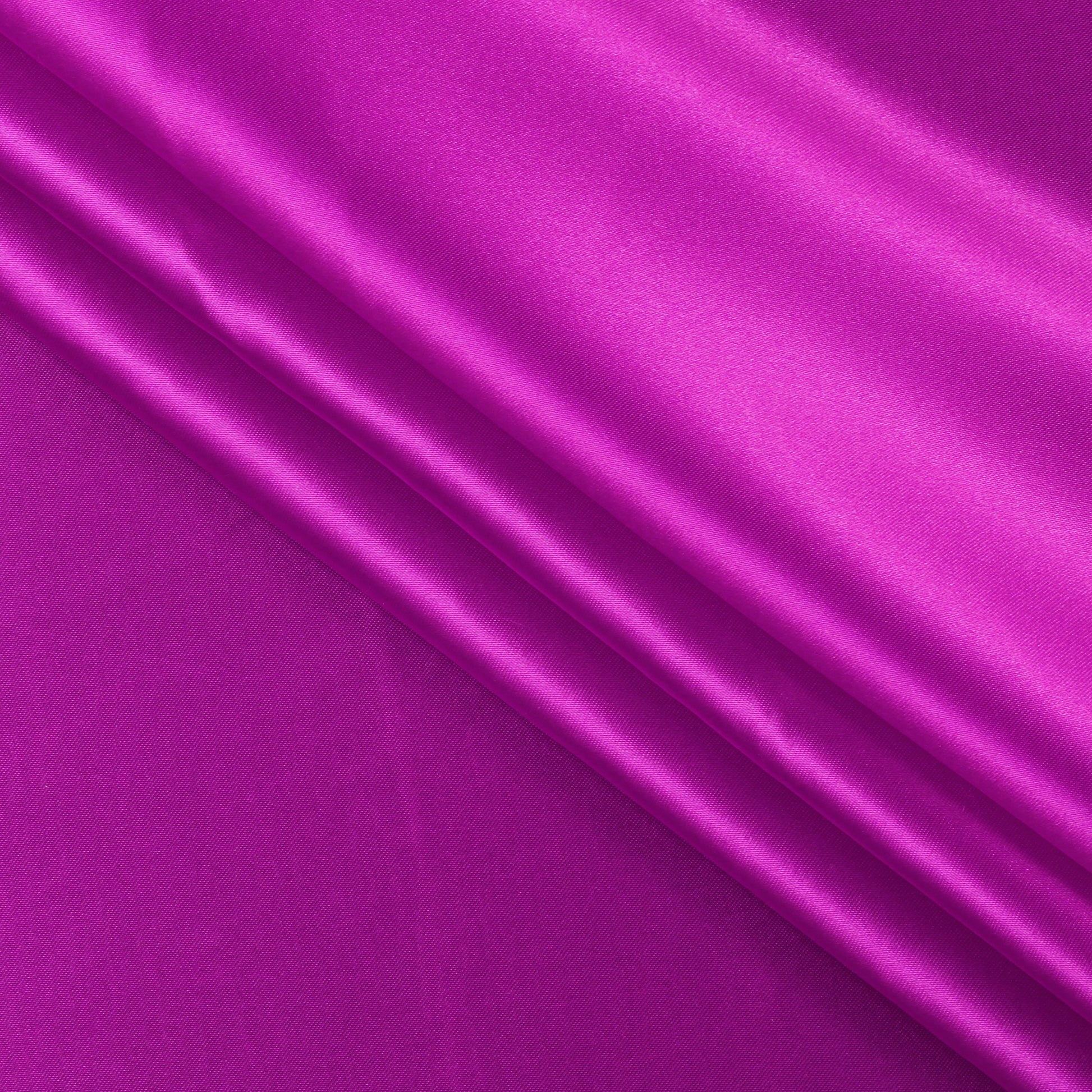 Magenta Violet,18f453cb-4178-43d2-ac17-cc7a4db41338