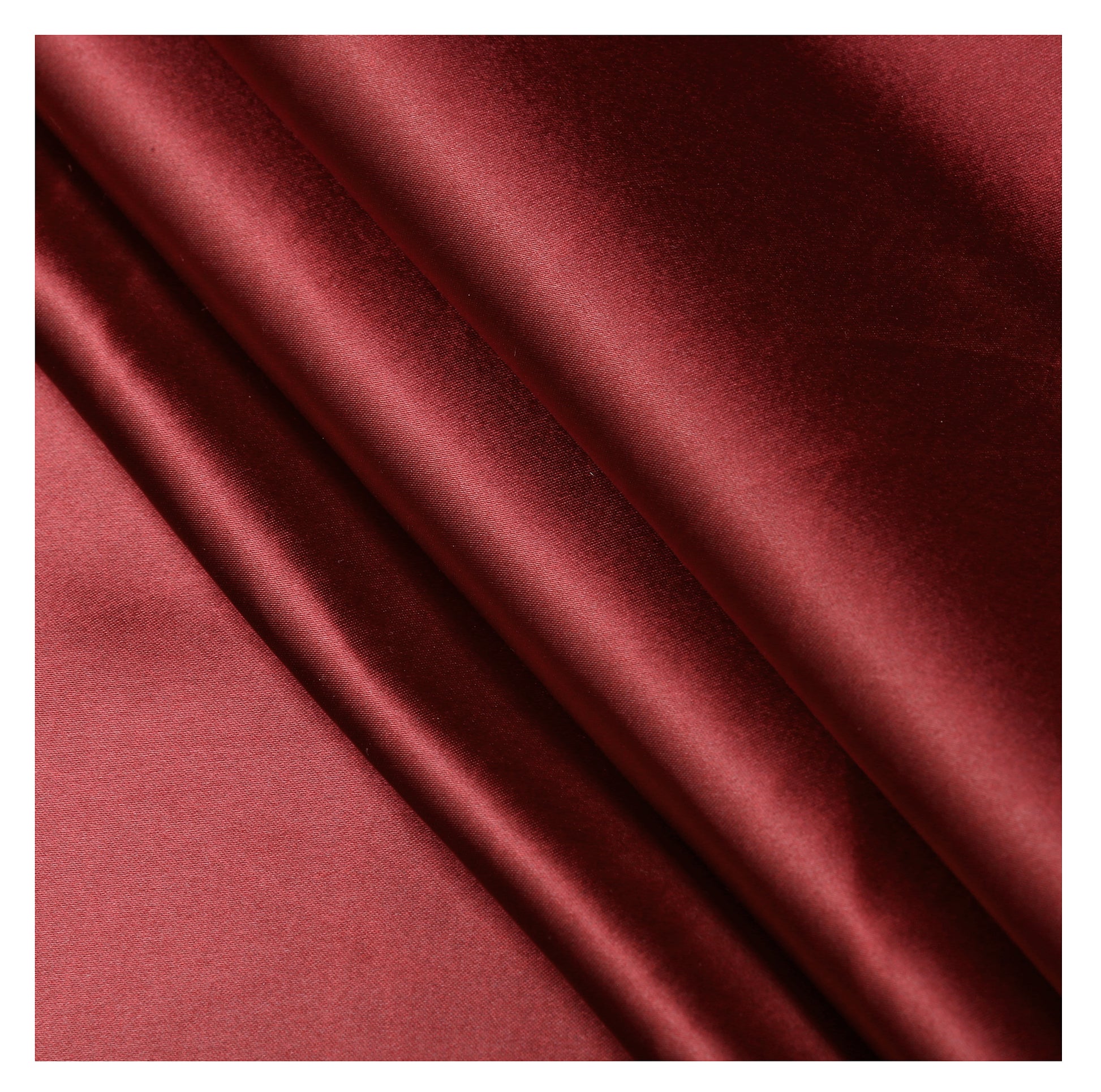 Maroon,4204c6db-4c82-4f85-b9eb-b18742366cd1